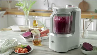 Видео приготовления смузи из овощей вакуумным блендером AIO UB-1000 со встречным вращением ножей и внутренней ёмкости.